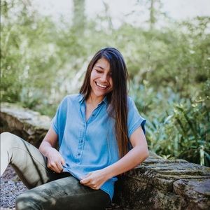 Meet your Posher, Adriana